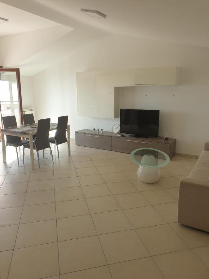 Residence D'Alessio Vasto Bagian luar foto